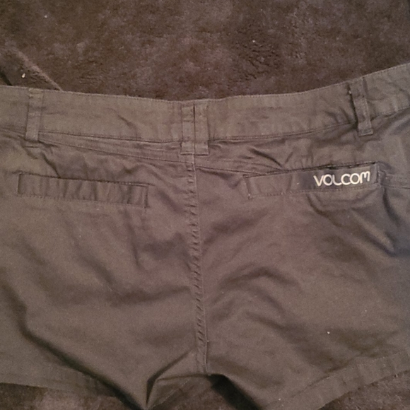Volcolm shorts - Picture 4 of 4